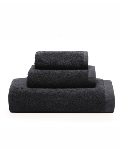 KENTIA: BRAND NERO ΠΕΤΣΕΤΑ ΠΡΟΣΩΠΟΥ